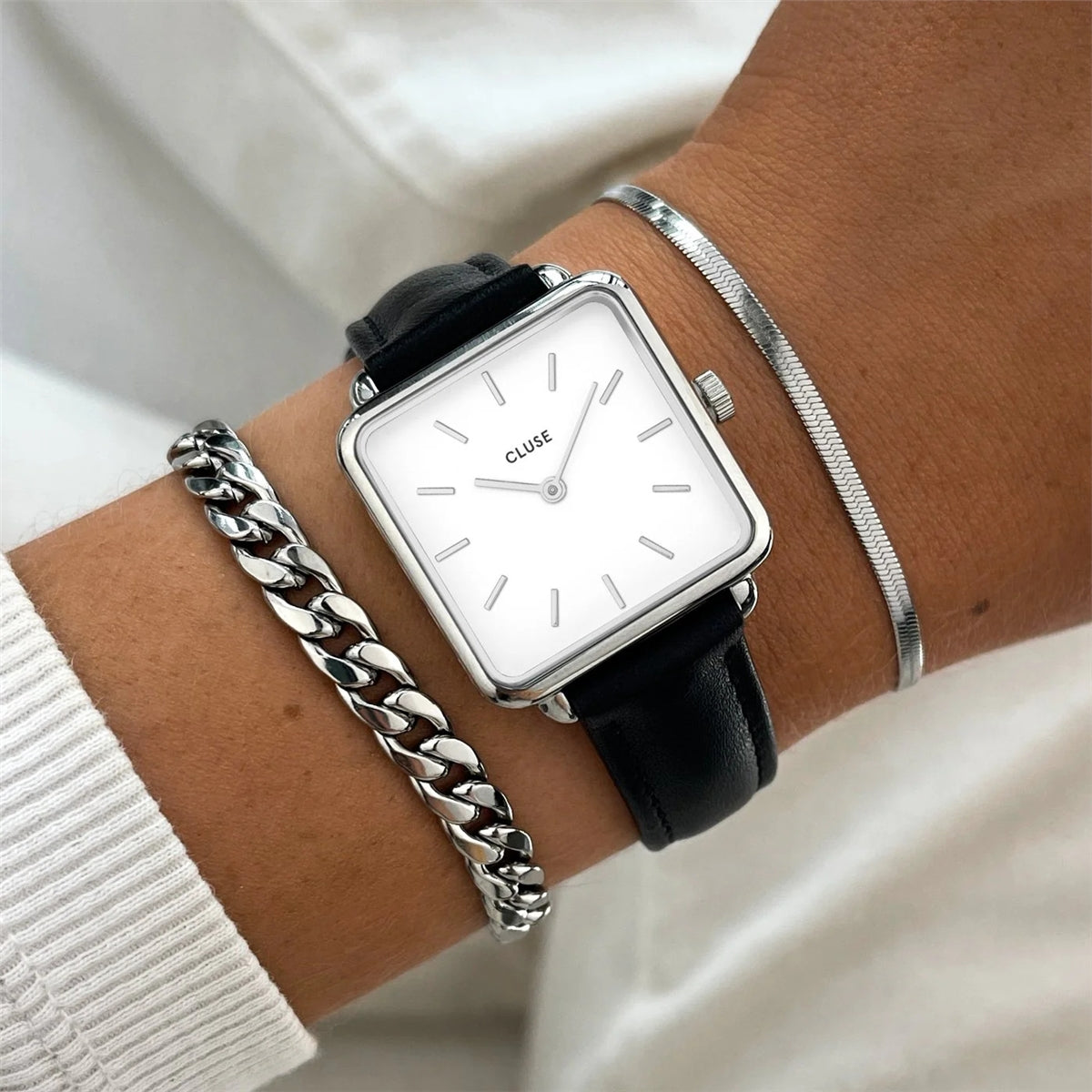 CLUSE Silver 16 mm Black Leather Strap