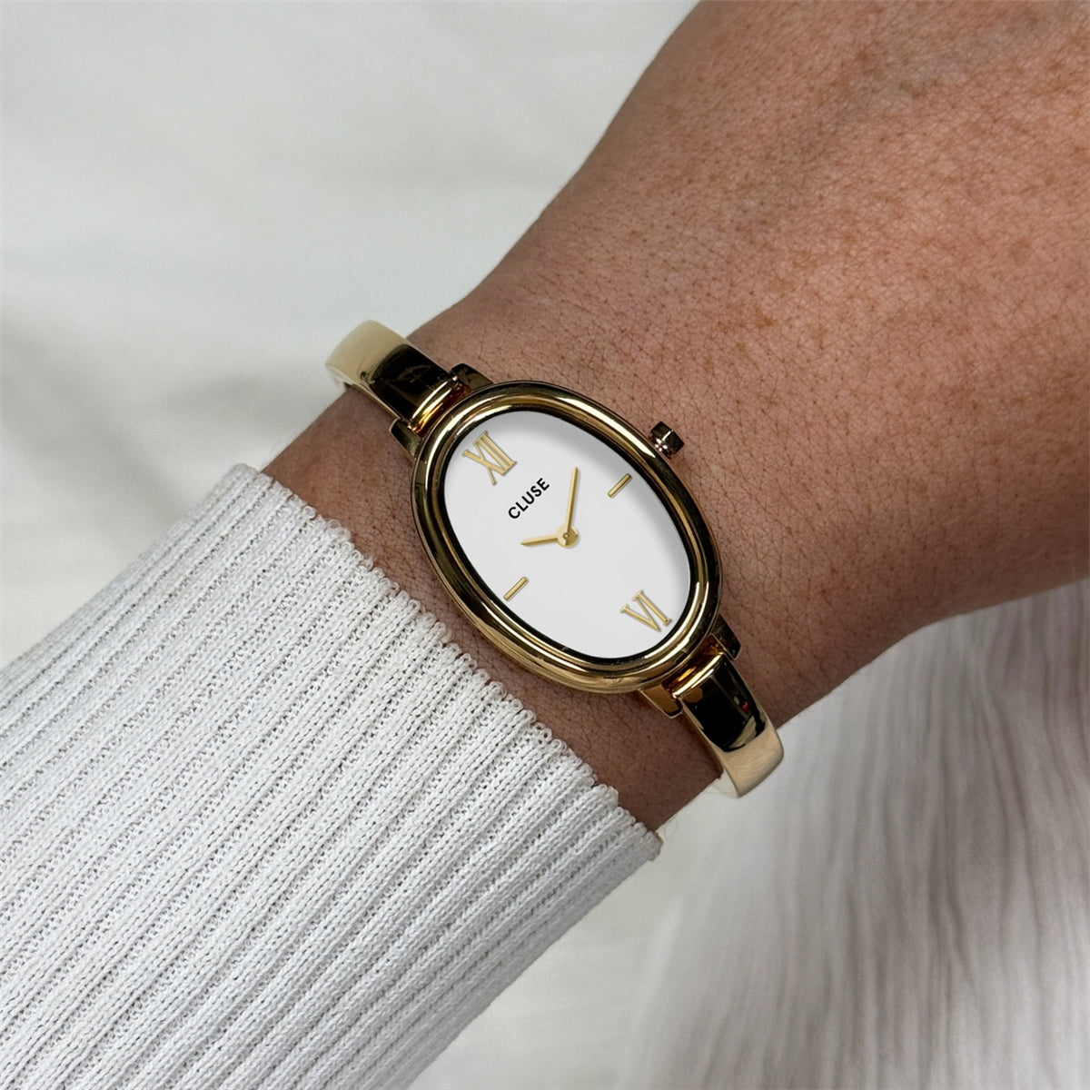 CLUSE Gold L'Ovale White Watch