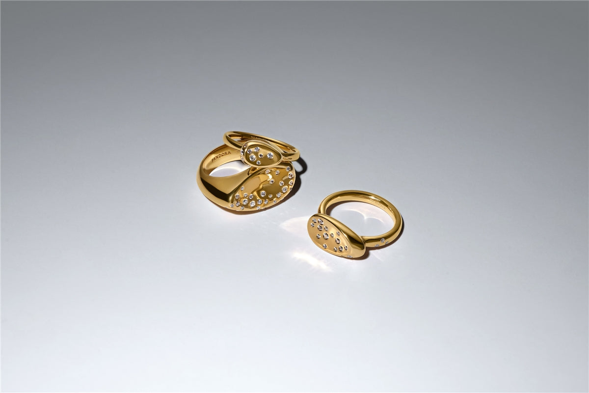 Pandora Gold Medium Stone-Set Oval Signet Ring