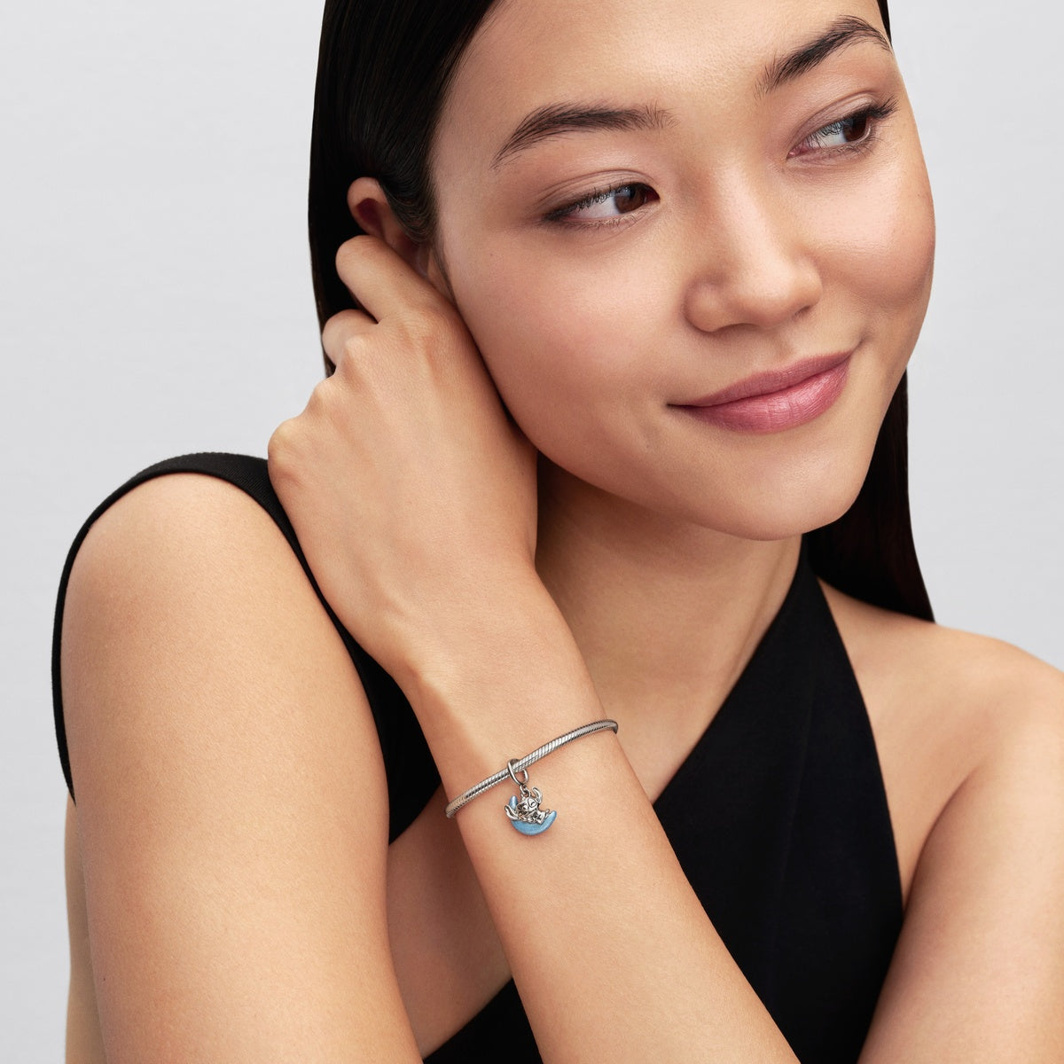 Pandora Disney Stitch Glow-in-the-dark Moon Dangle Charm