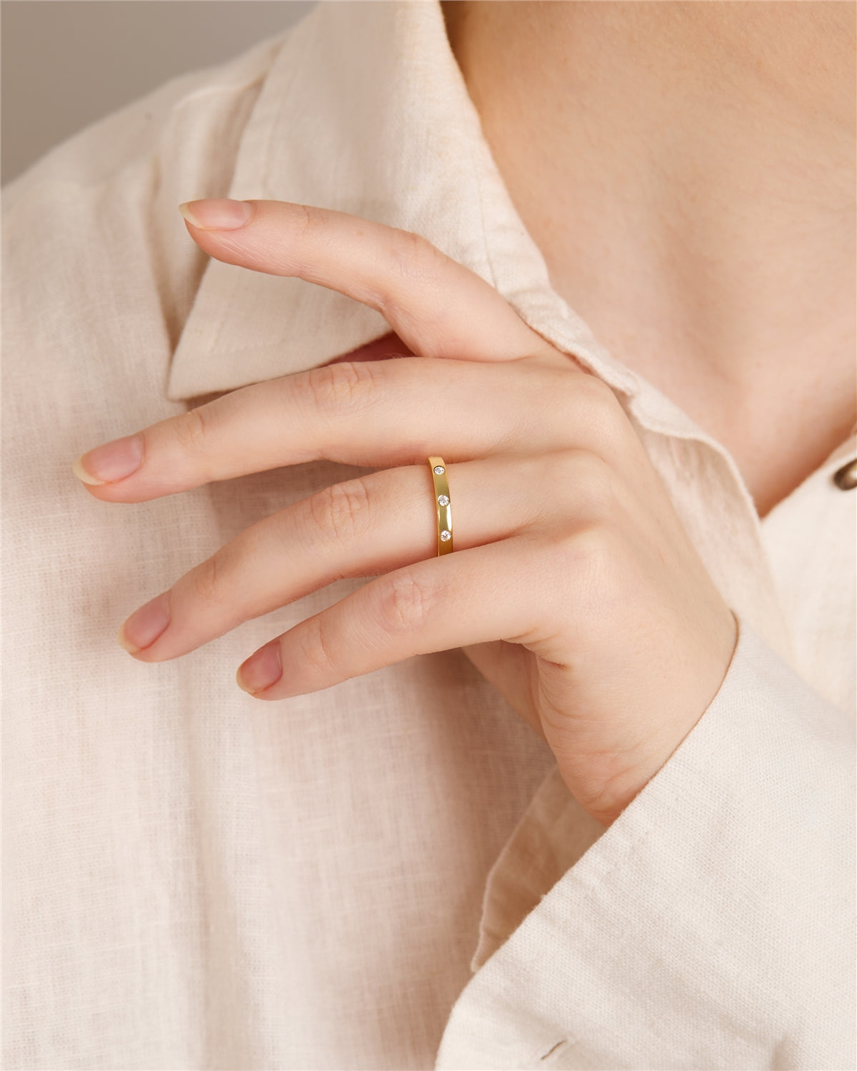 Argento Gold Crystal Circle Ring