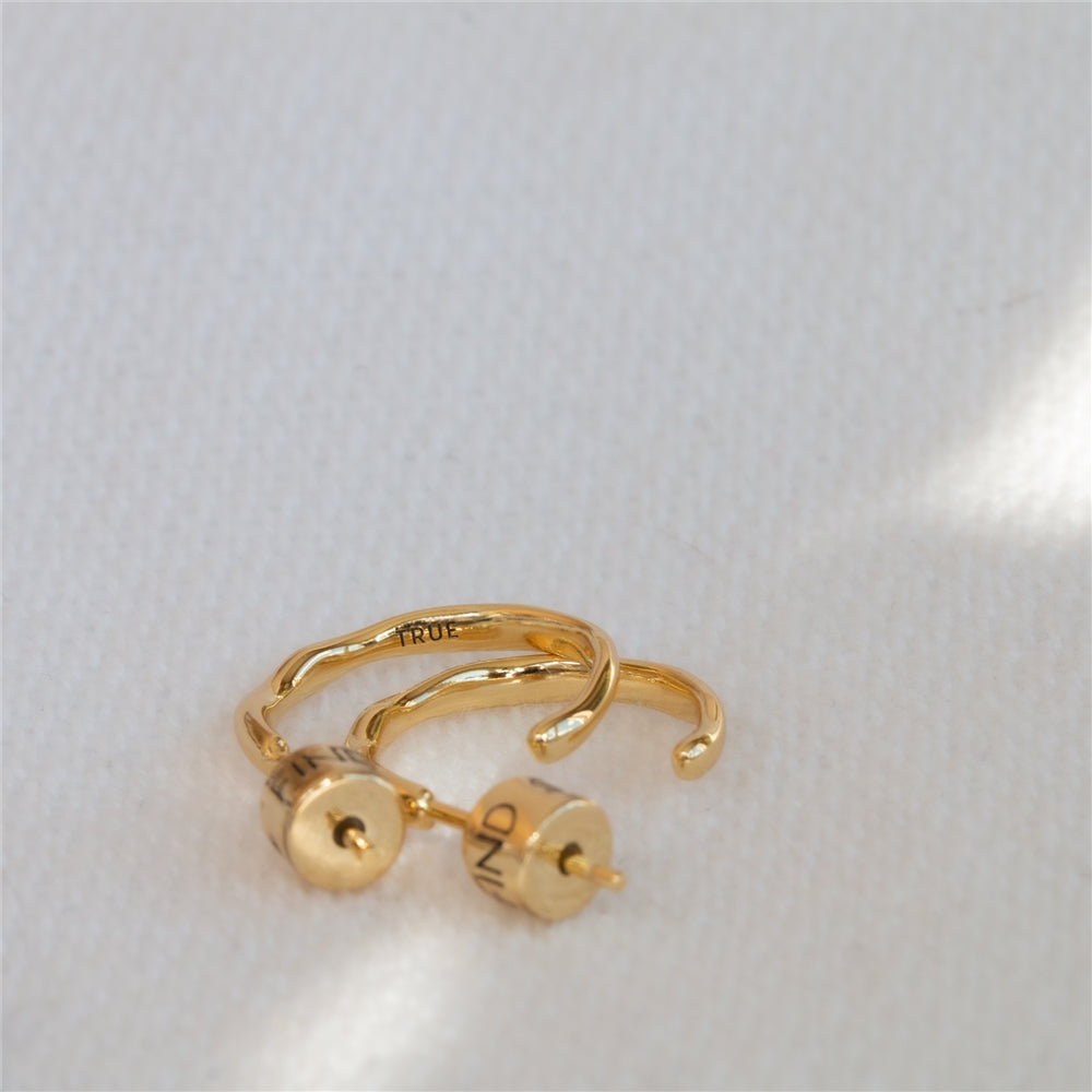 Seek + Find True Gold Hoops