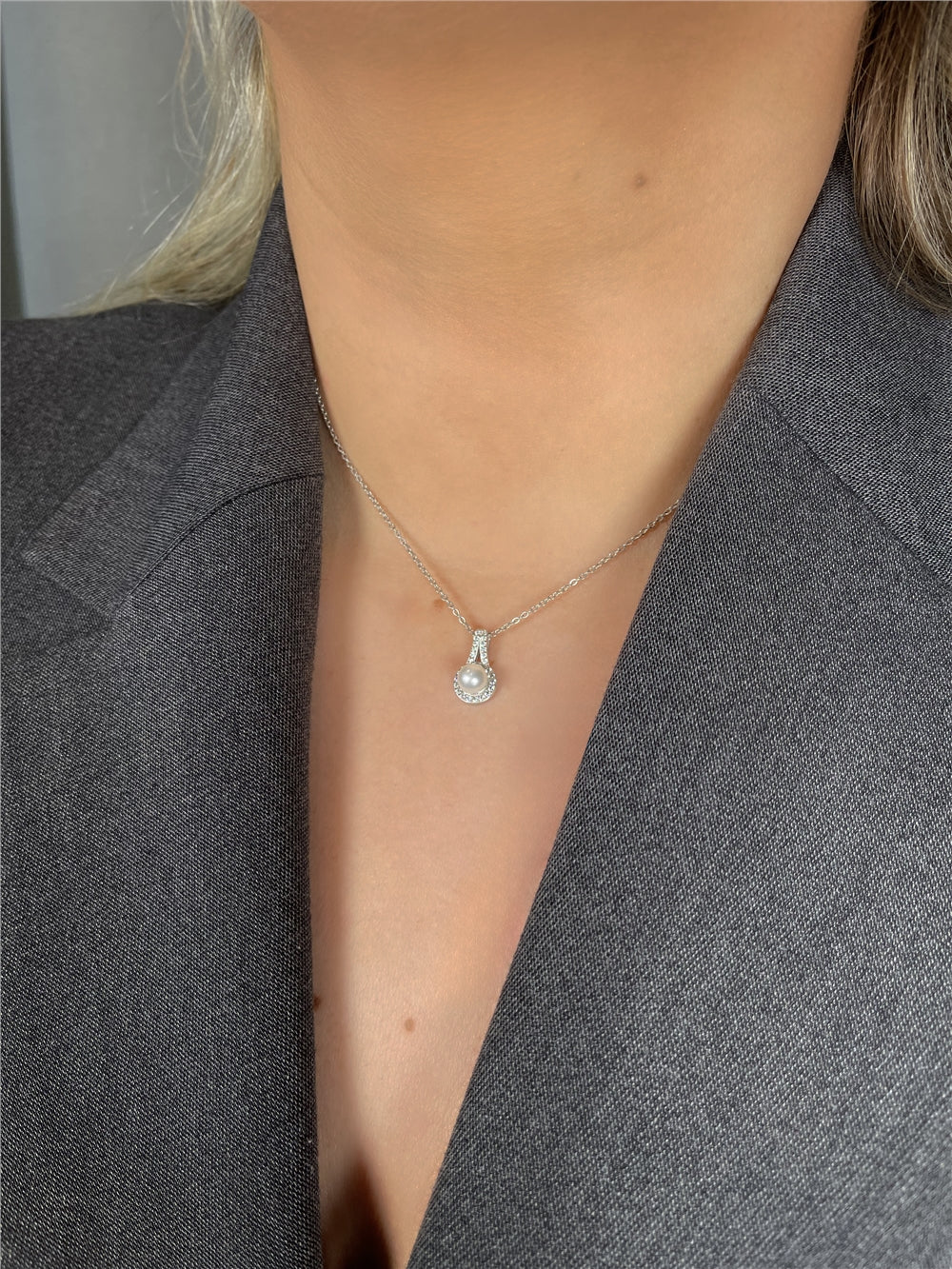 Argento Silver Crystal Pearl Halo Pendant Necklace