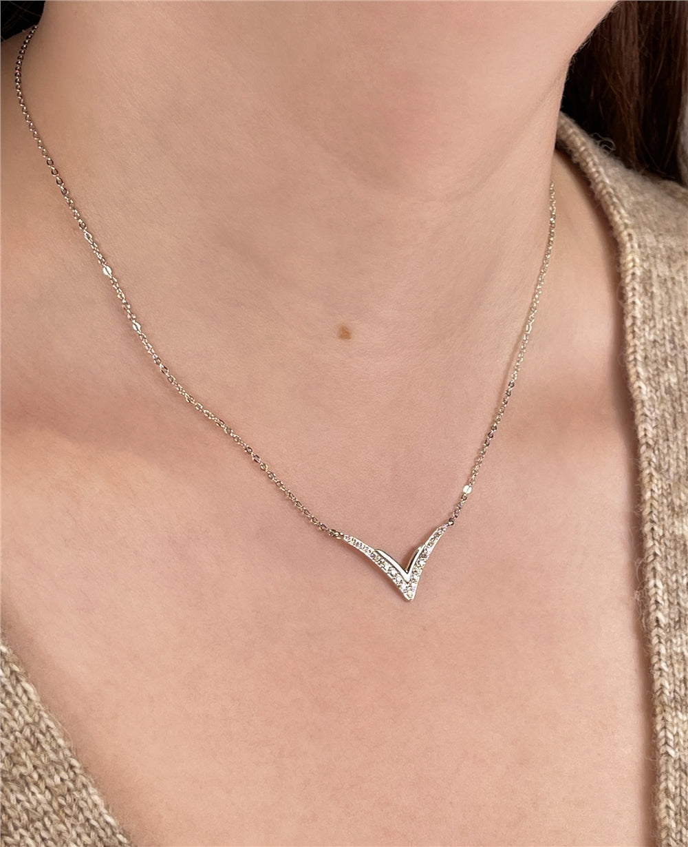 Argento Silver V Shape Crystal Necklace