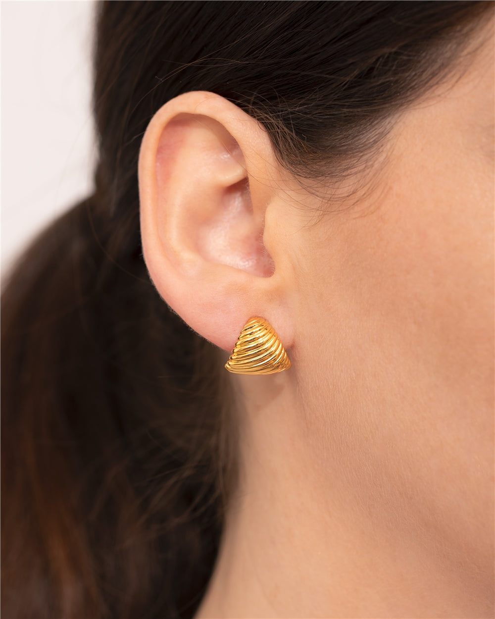 Argento Gold Croissant Curve Hoop Earrings