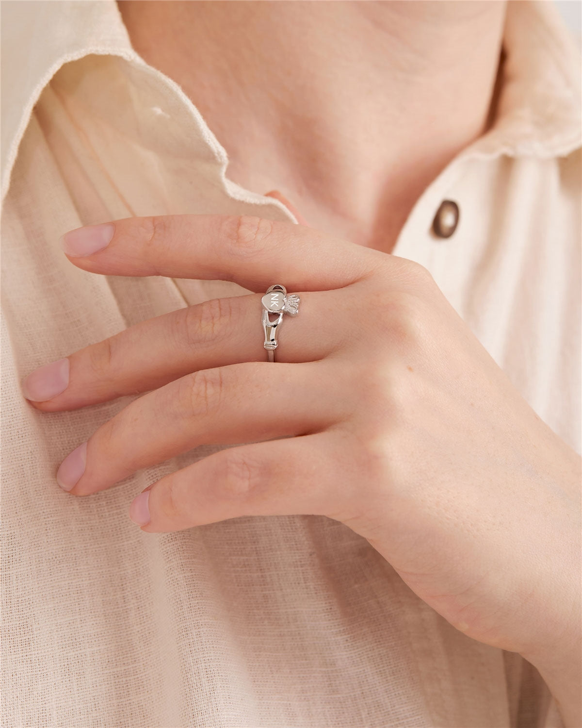 Argento Silver Engravable Claddagh Ring