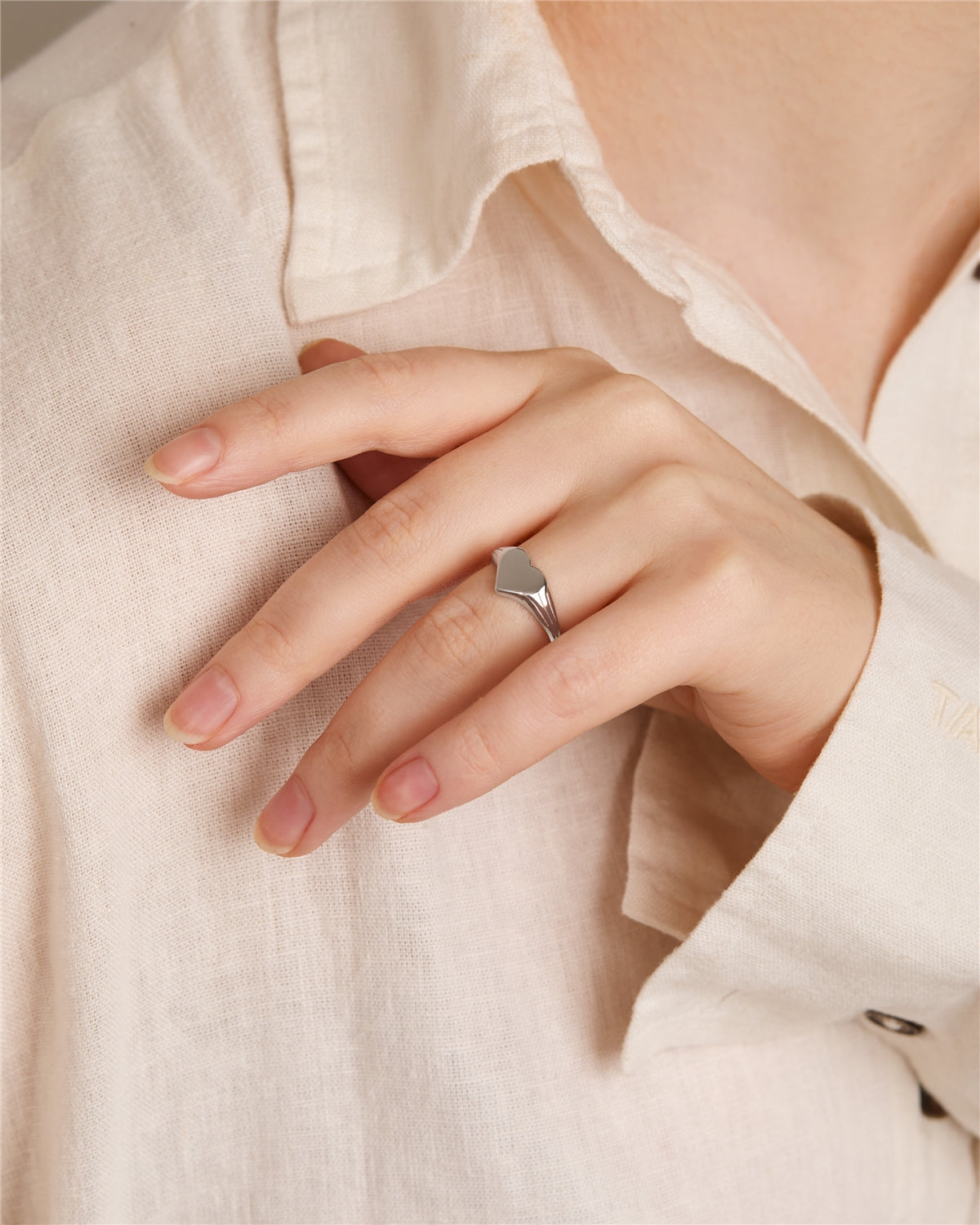 Argento Silver Heart Signet Ring