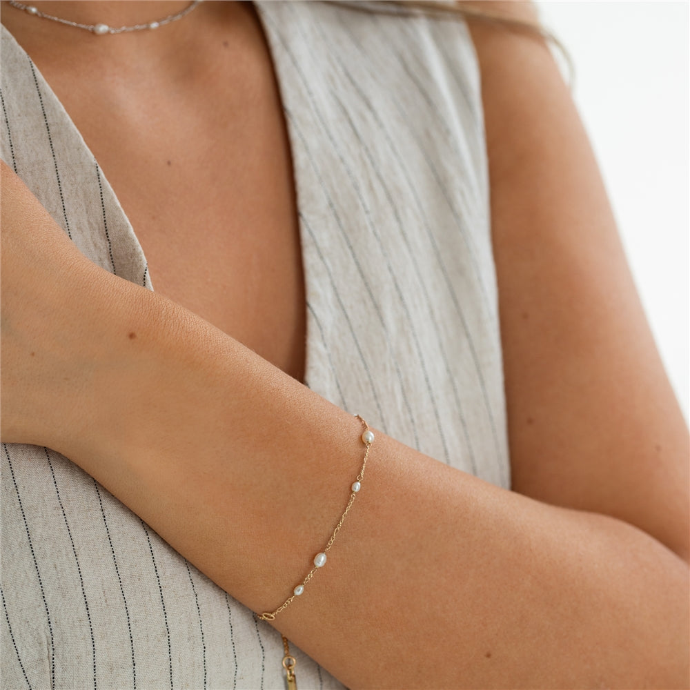 Seek + Find Worthy Gold Freshwater Pearl Bracelet
