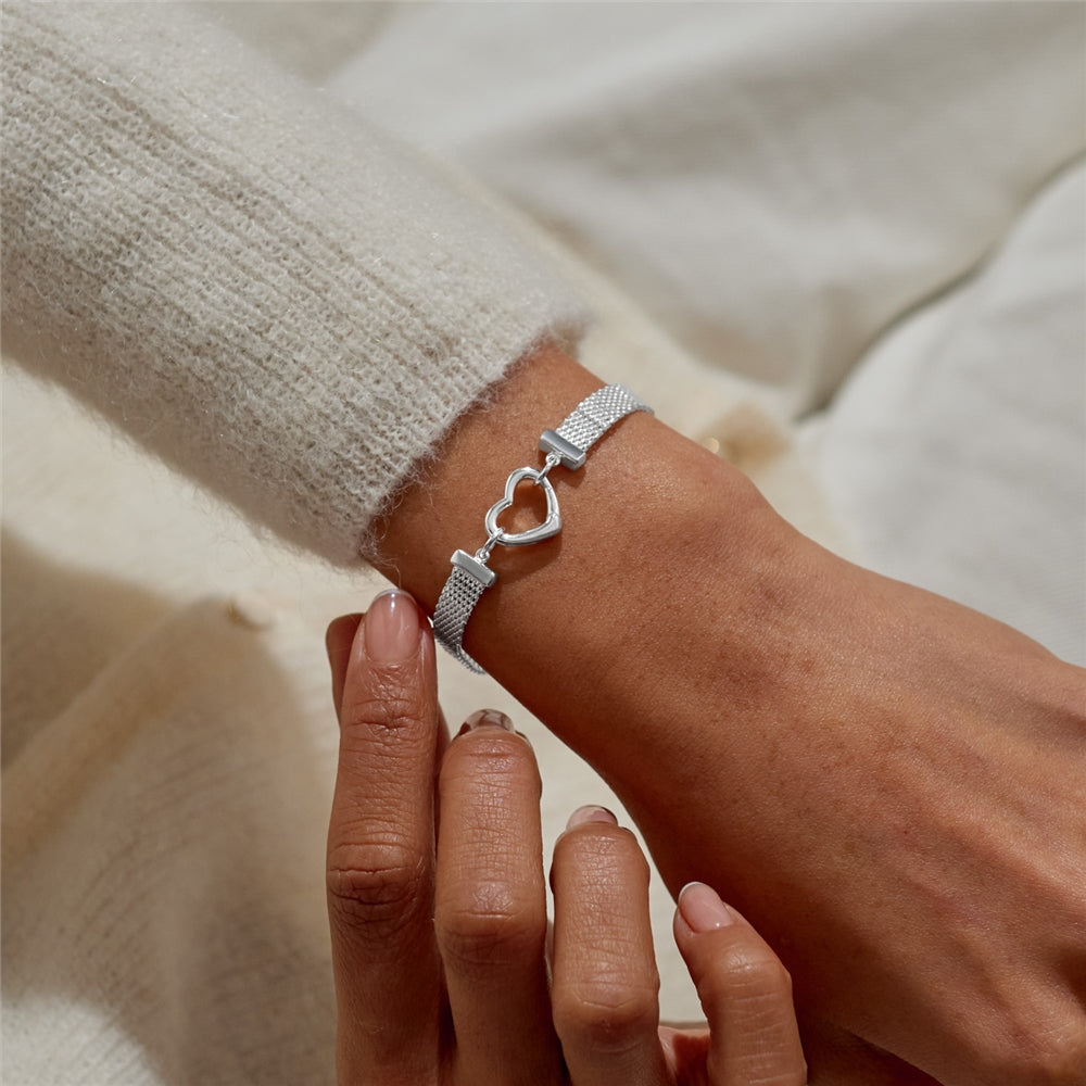 Joma Silver Style Heart Clasp Mesh Bracelet
