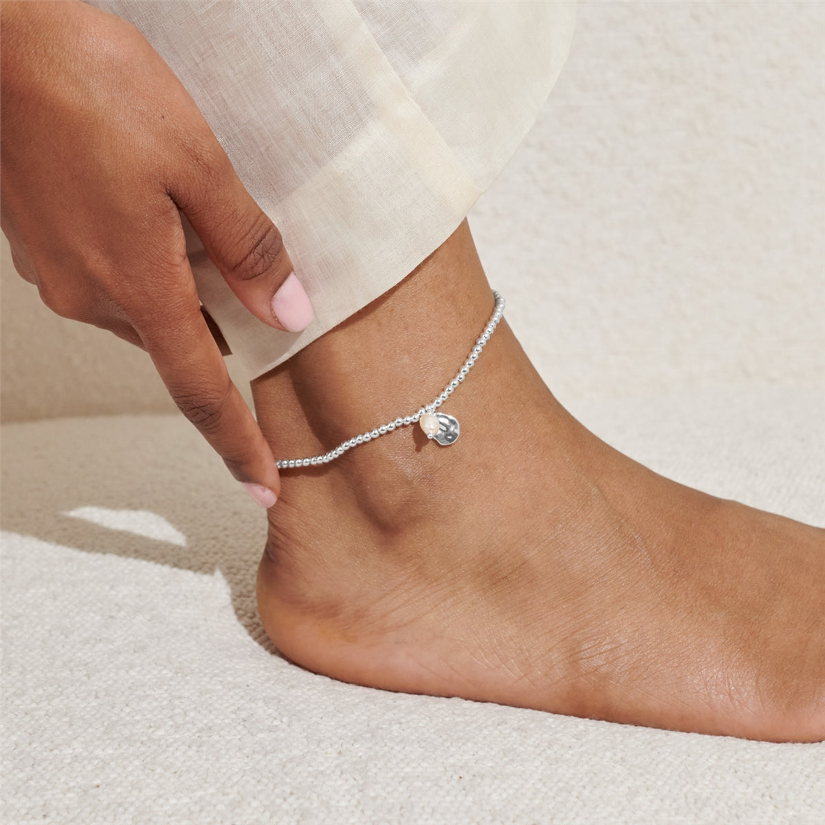 Joma Silver Style Pearl Stretch Anklet