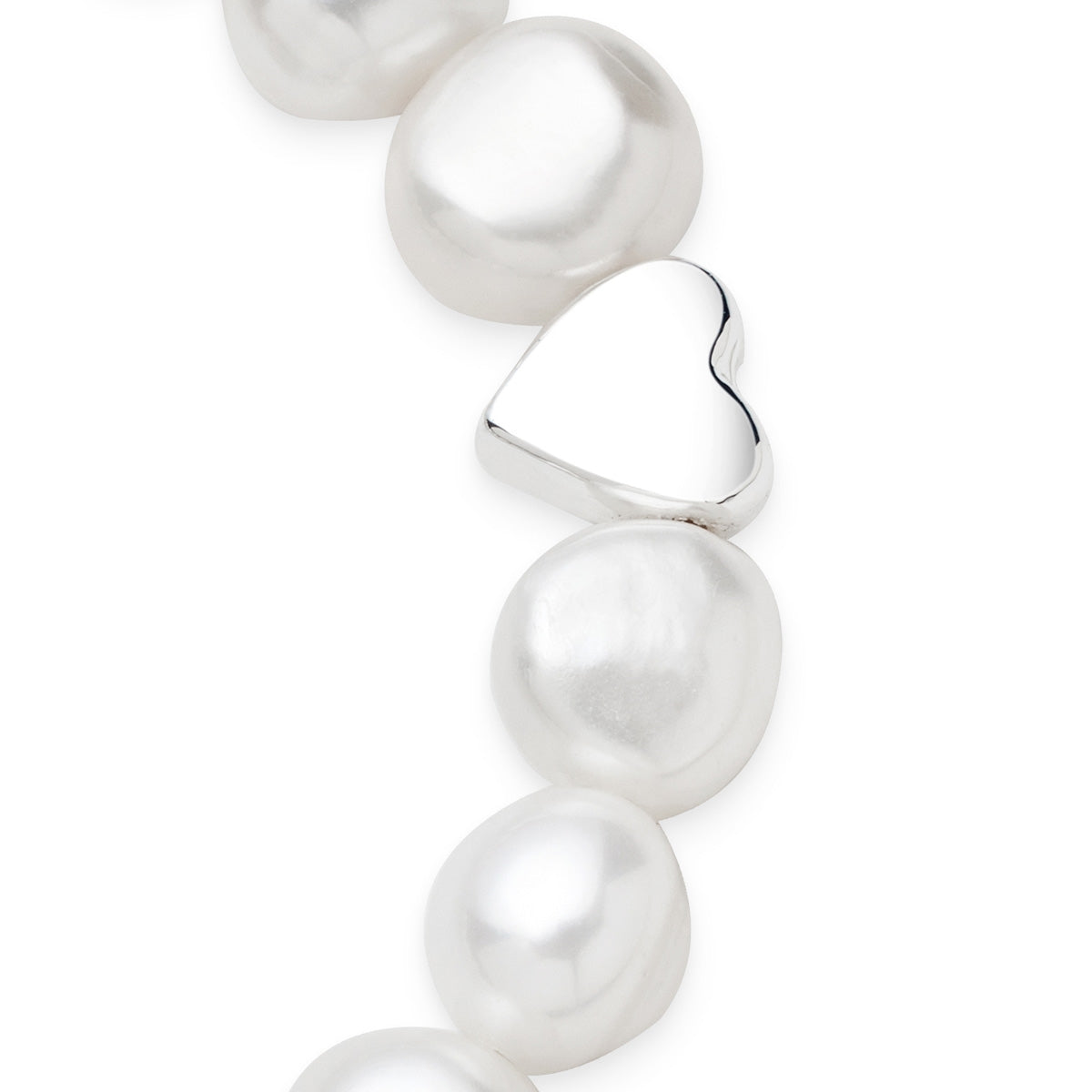 August Woods Silver Freshwater Pearl Stetch Heart Bracelet