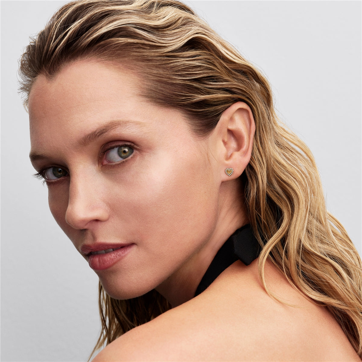 Pandora Gold Heart Halo Stud Earrings