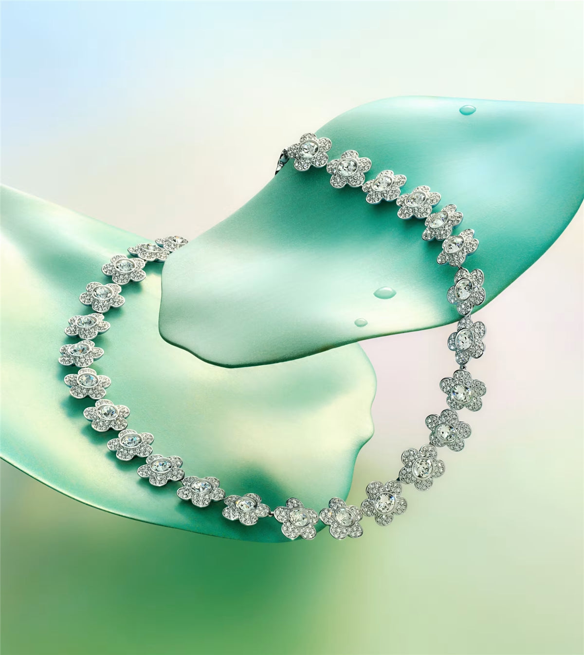 Swarovski Ariana Grande x Swarovski White Flower Necklace