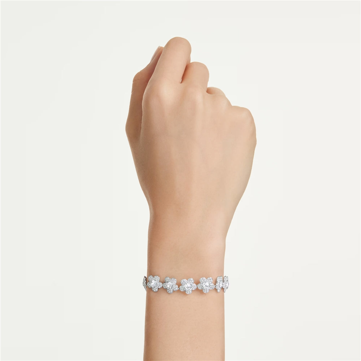 Swarovski Ariana Grande x Swarovski White Flower Bracelet
