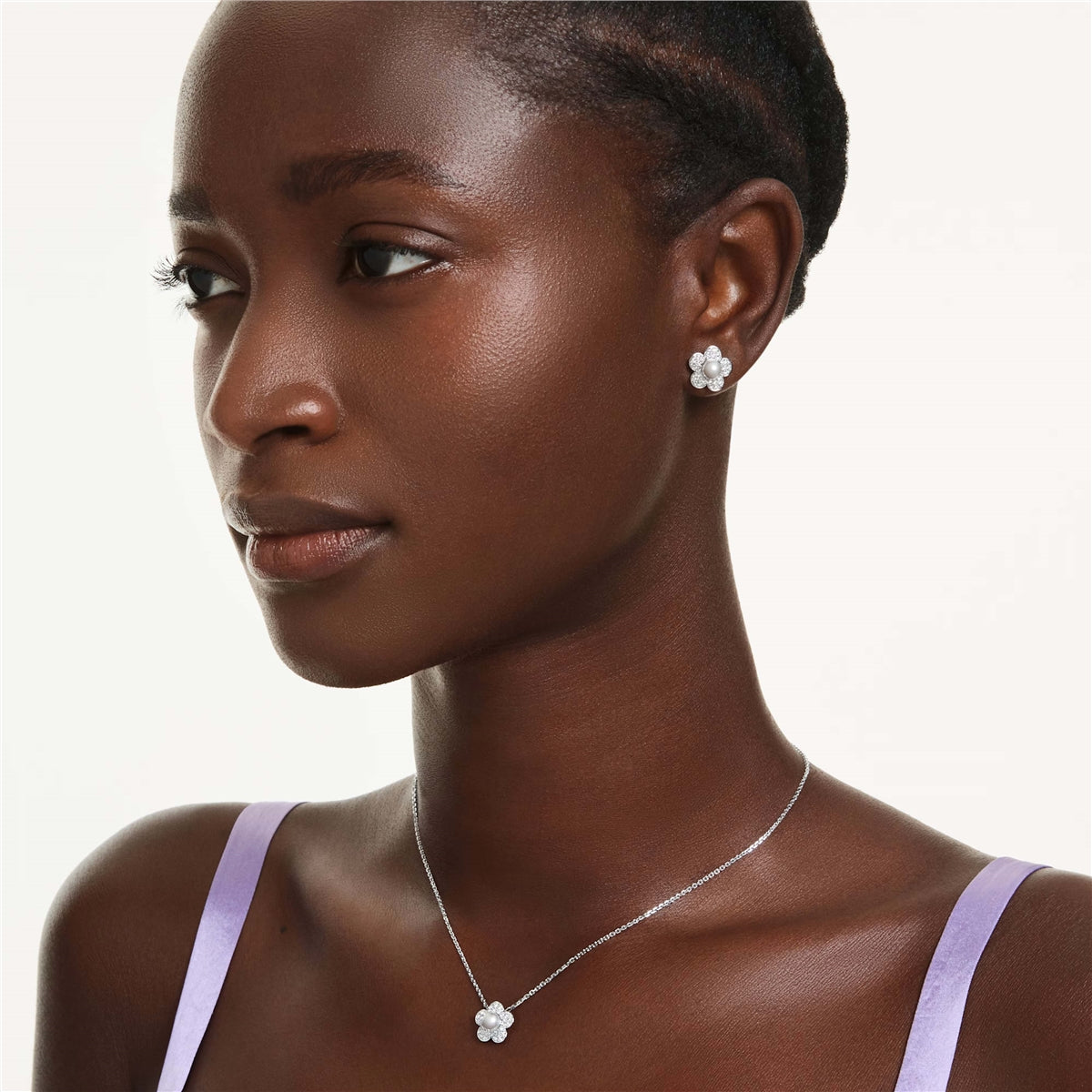 Swarovski Ariana Grande x Swarovski Crystal Pearl Flower Set