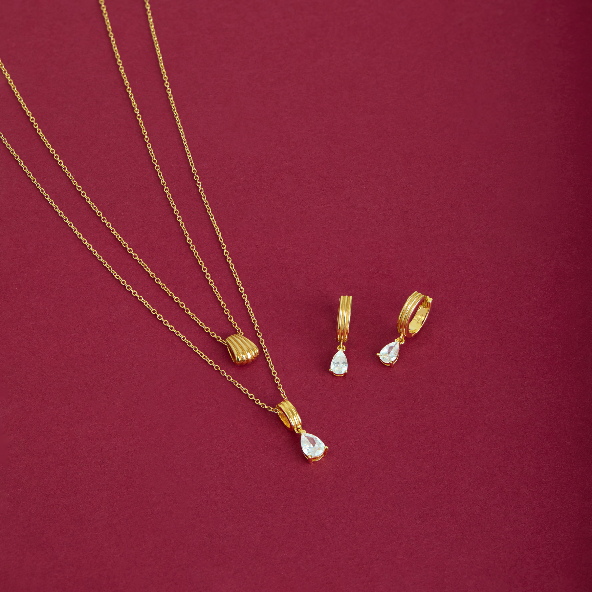 Argento Gold 18k Plated Fluted Fan Necklace